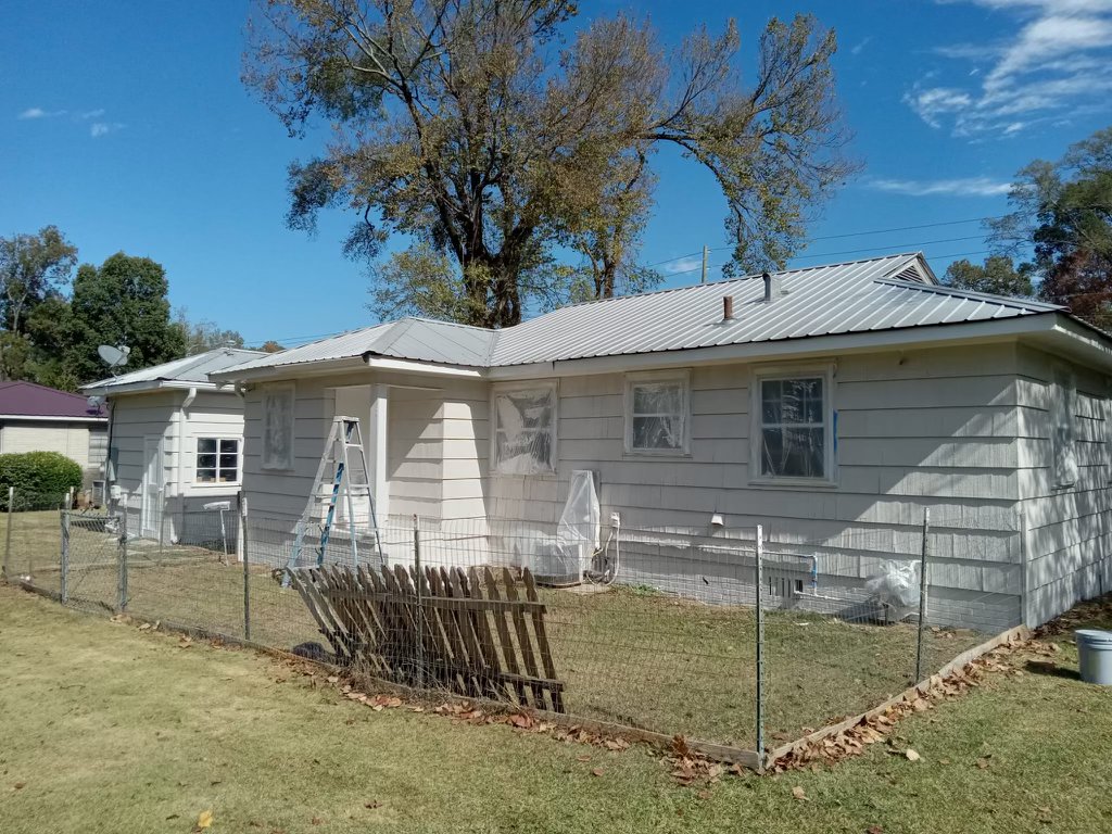 Elite Brushworks is an exterior residential painting company that services Huntsville, Madison, Birmingham Alabama and surrounding areas